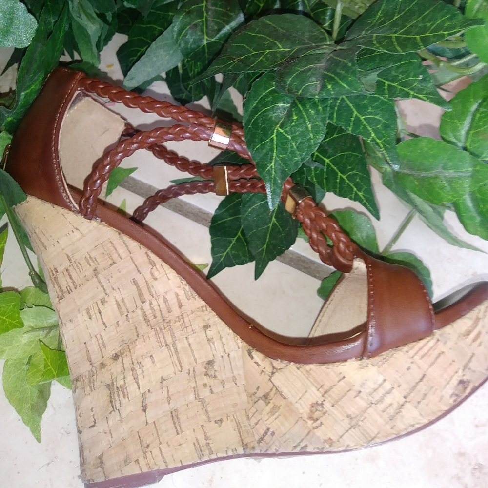 Wedges shoes